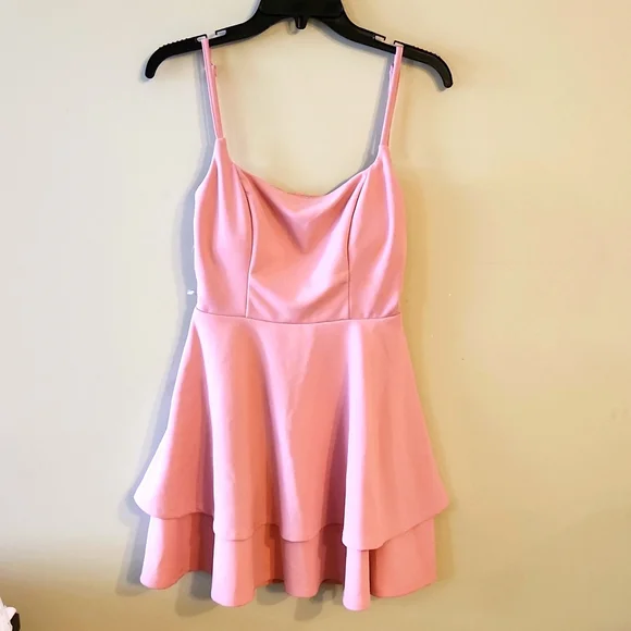Trixxi | Dresses | Dainty Pink Flare Spaghetti Strap Dress With Lace Design  Keyhole Open Back | Poshmark